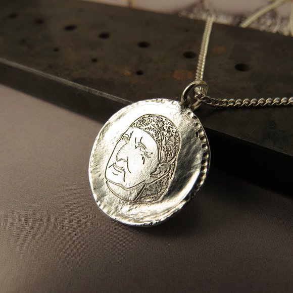 Silver necklace. Necklace with personal engraving.